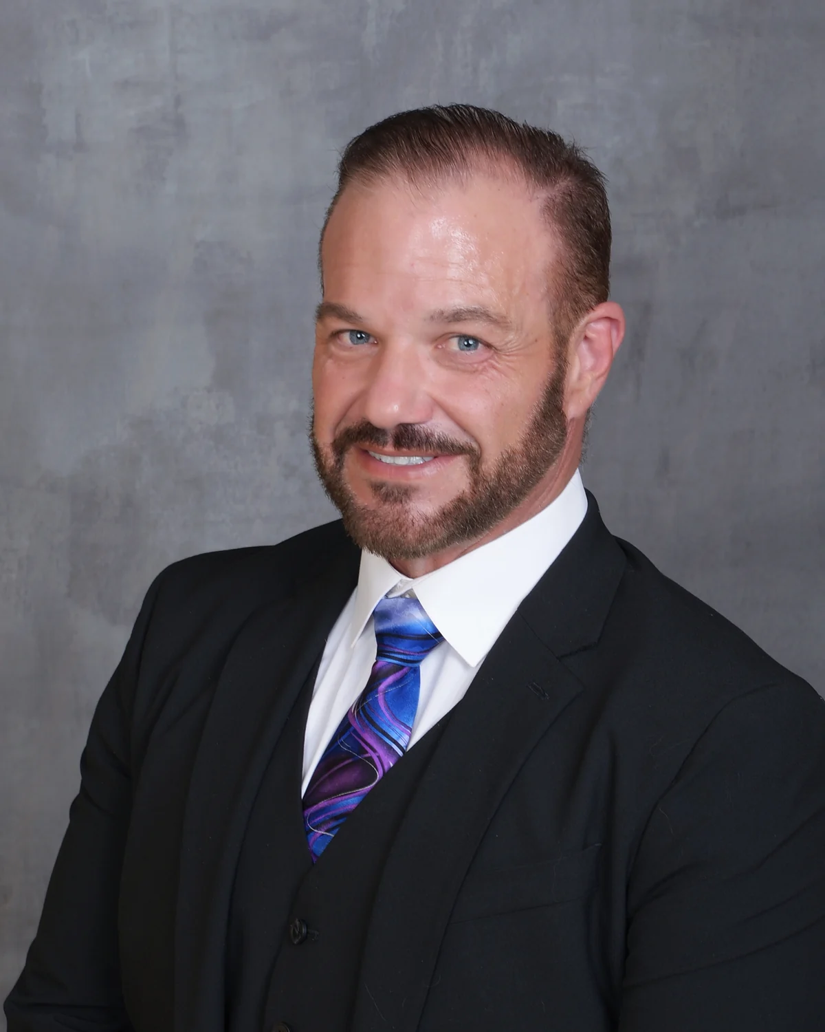 Headshot of Lantz Savage